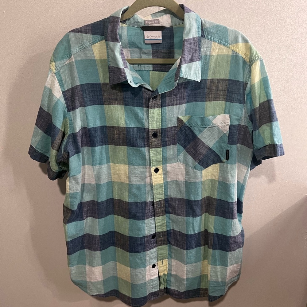 Columbia Men’s Button Down Shirt XL